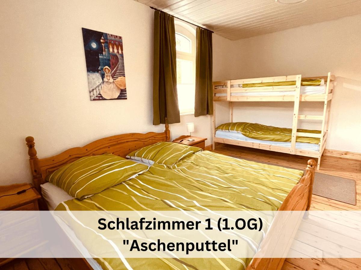 Ferienhaus Familienparadies: Indoor-Spielplatz, Pool und Sauna für 18 Personen Schmallenberg Exterior photo