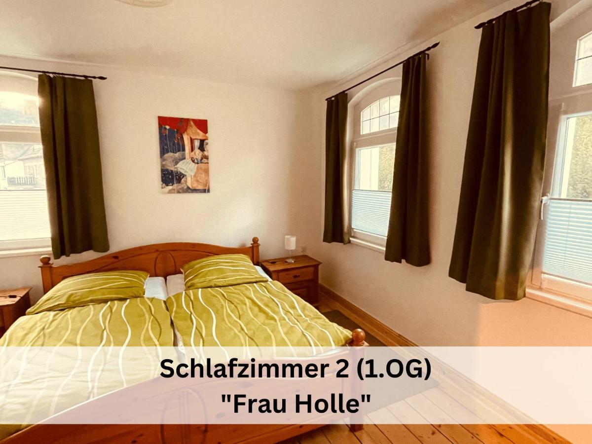 Ferienhaus Familienparadies: Indoor-Spielplatz, Pool und Sauna für 18 Personen Schmallenberg Exterior photo