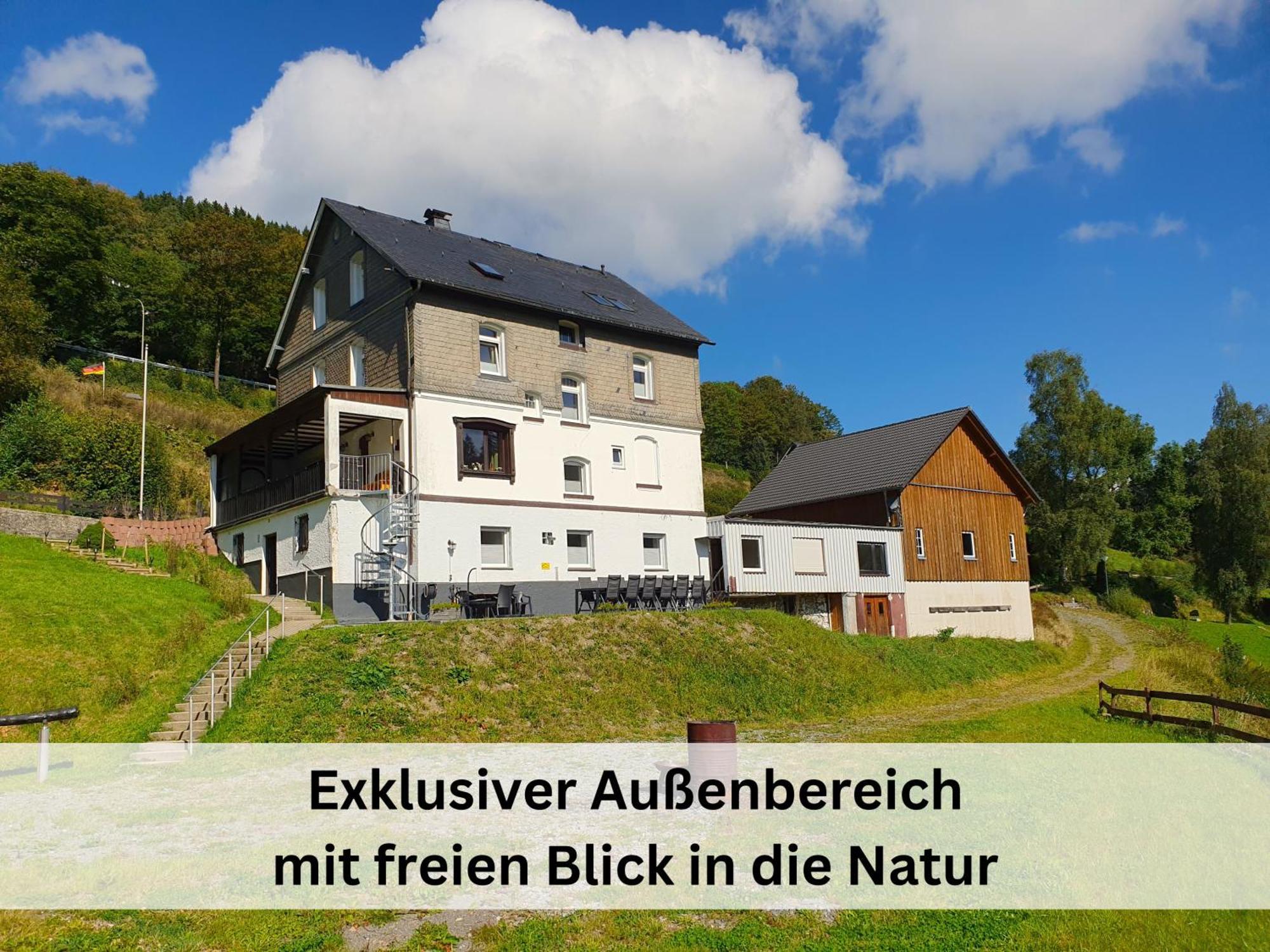 Ferienhaus Familienparadies: Indoor-Spielplatz, Pool und Sauna für 18 Personen Schmallenberg Exterior photo