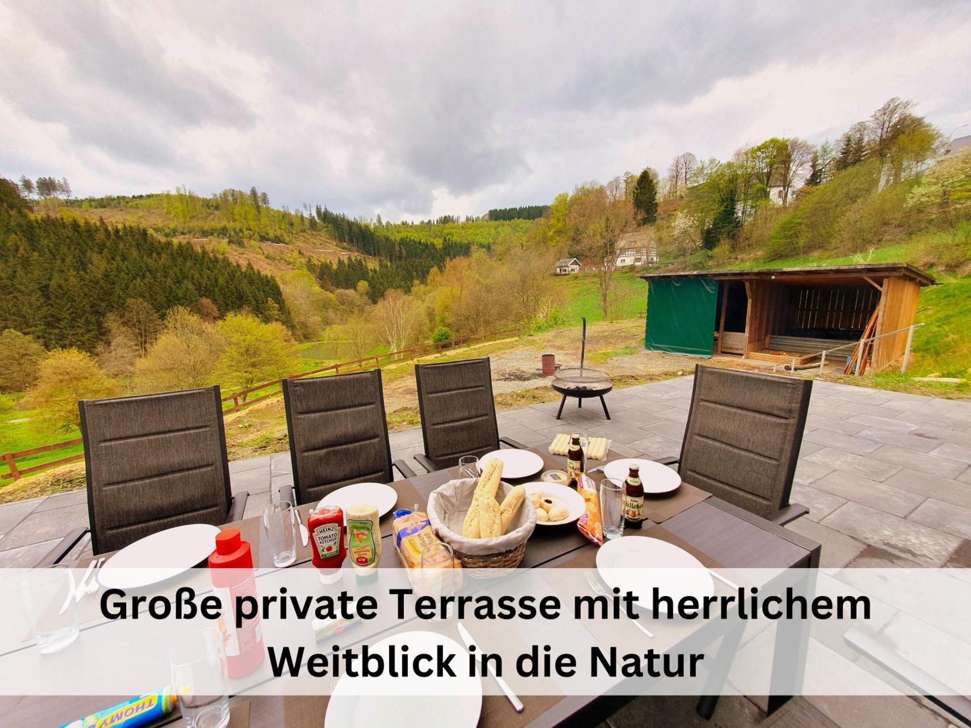 Ferienhaus Familienparadies: Indoor-Spielplatz, Pool und Sauna für 18 Personen Schmallenberg Exterior photo
